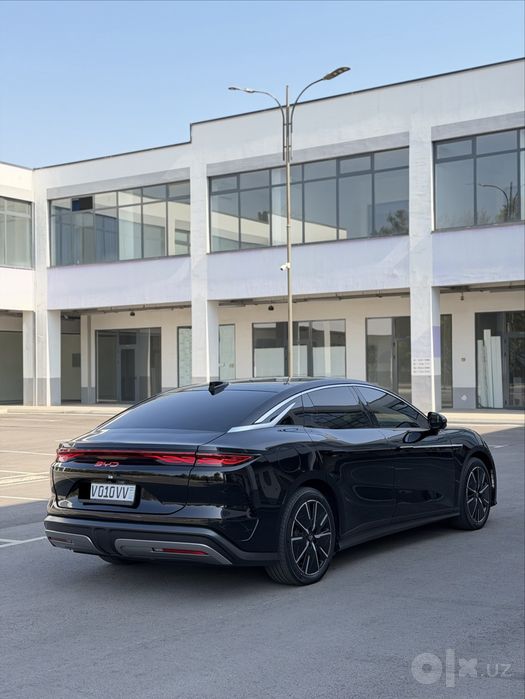 Byd Han L 701km 2025й 2 позиция