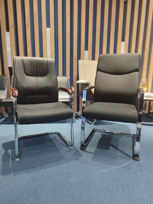 Офисное кресло для зал ожидания, дома и офиса модель Люкс про