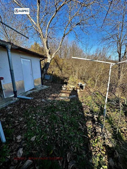 Къща в Ловеч, област-с.Белиш площ 48 цена 43000