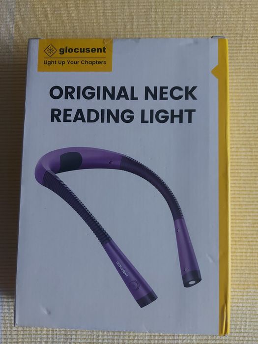 Lampa citit noua la cutie