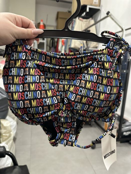 НА ЕДРО Дамски бански НА ЕДРО