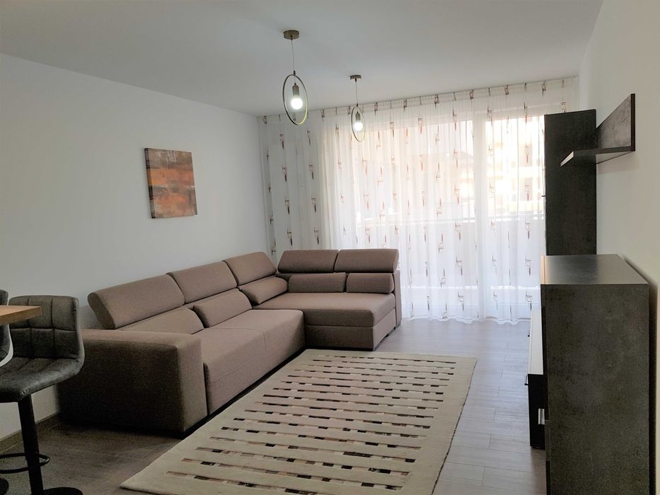 Proprietar vand apartament 2 camere Urban Plaza cu loc de parcare