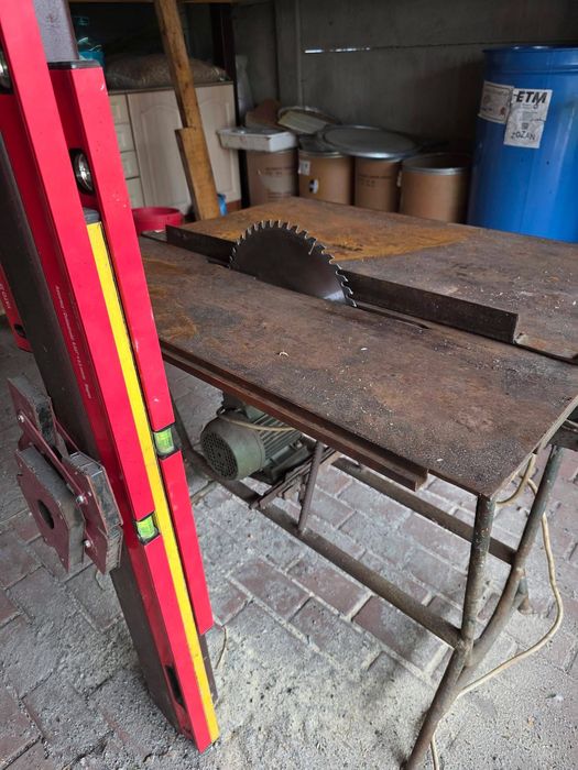 Vânzare circular cu masă reglabilă