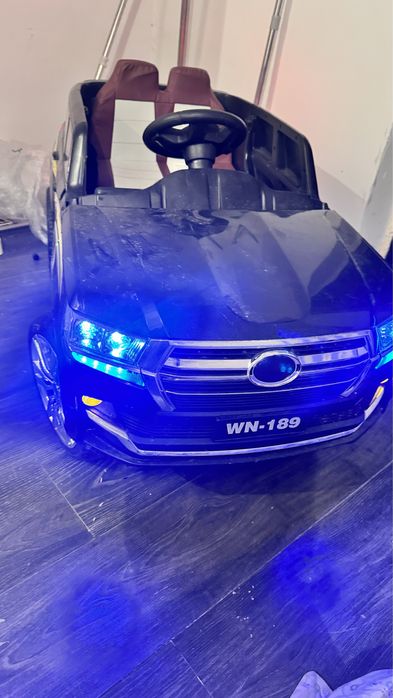 Срочно продам машинку для детей