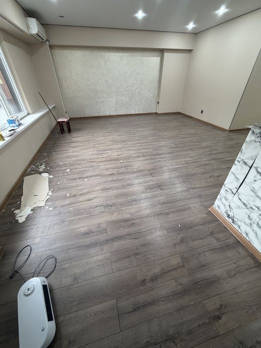 Отдам бесплатно кафель ламинат и прочие