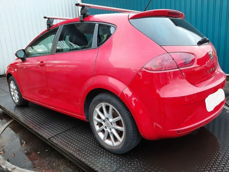 Planetara stanga Seat Leon 2 2009 HATCHBACK 1.9 TDI