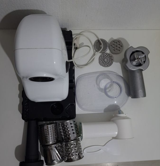 Продам мясорубку Moulinex Hv2