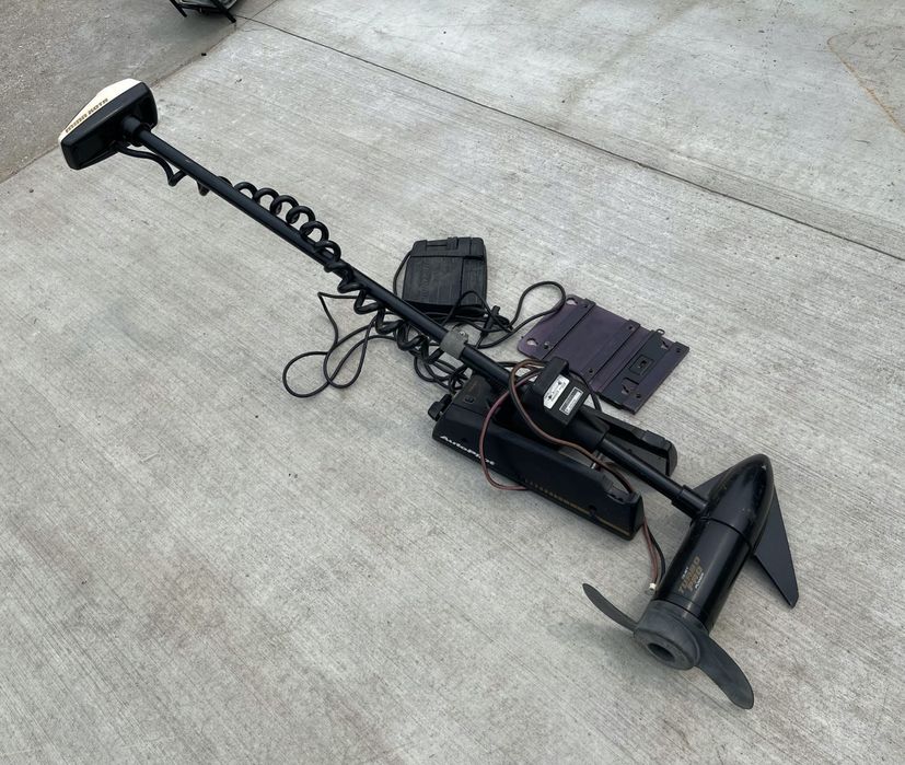 Мин Кота за носа на лодка