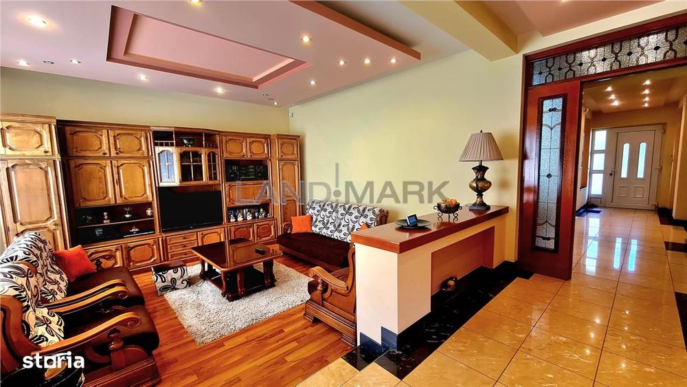 Vila de vanzare Timisoara, 4 dormitoare, piscina, garaj dublu