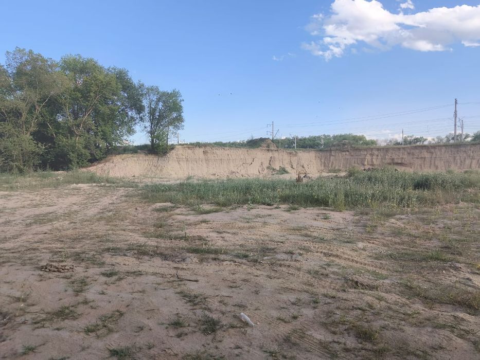 Продам участок под склад ! Береке!