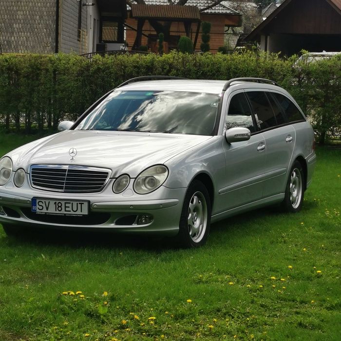 Vând Mercedes  E280