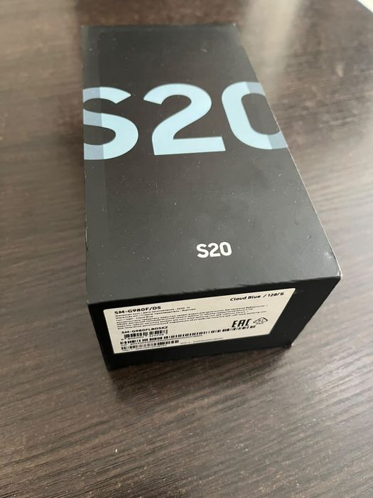 Продам Самсунг S20 (samsung S20)