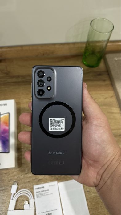 Продам Samsung A73 5G 128ГБ
