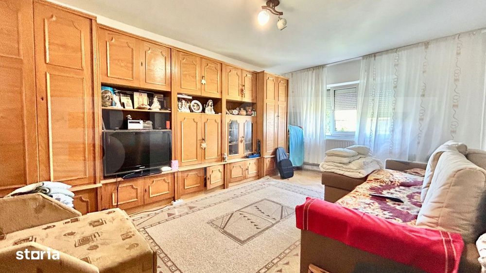 Apartament 2 camere, decomandat, Nufarul