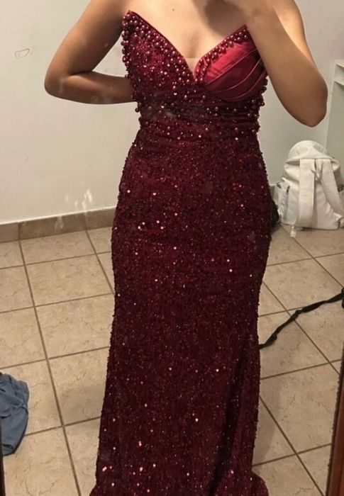 Луксозна рокля тип русалка