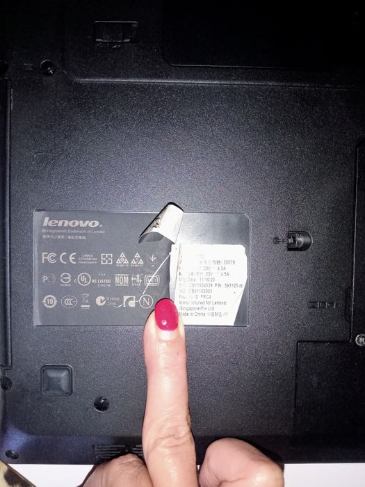 Продам ноутбук на запчасти!