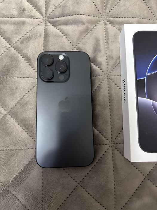 Iphone 16 pro 256gb  Black titanium