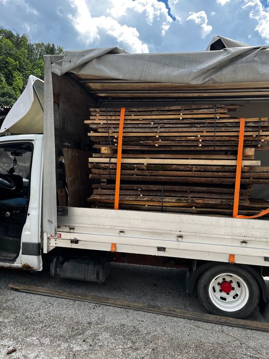 Дървен материал дъб дъски талпи янове сух