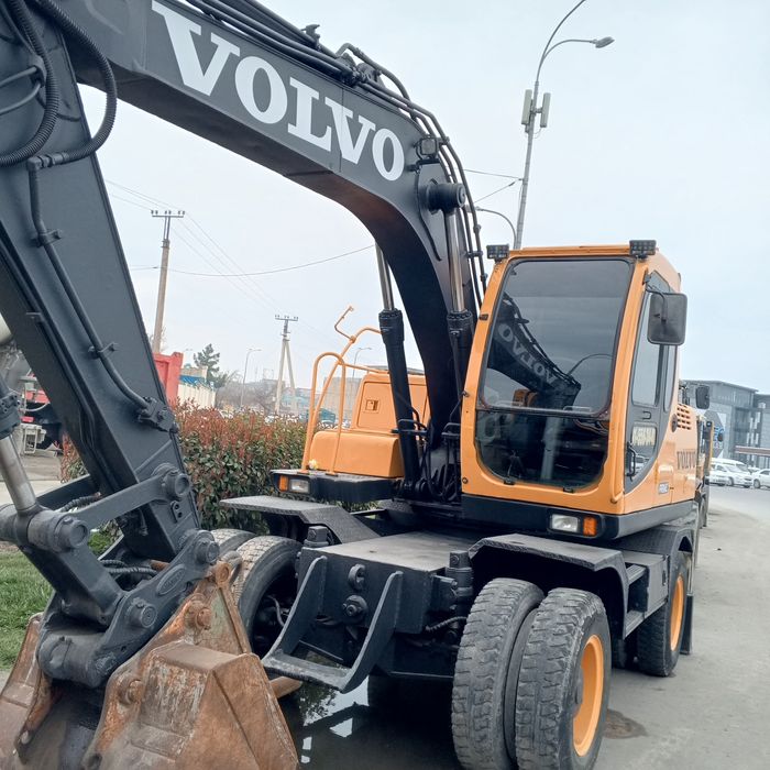 Ekskavator Volvo 130