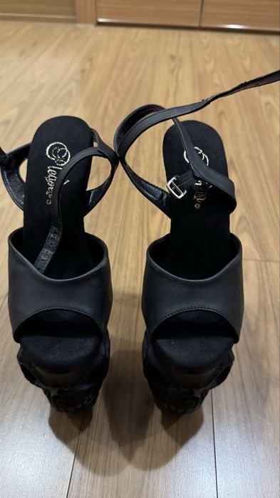 стрипы pleaser.