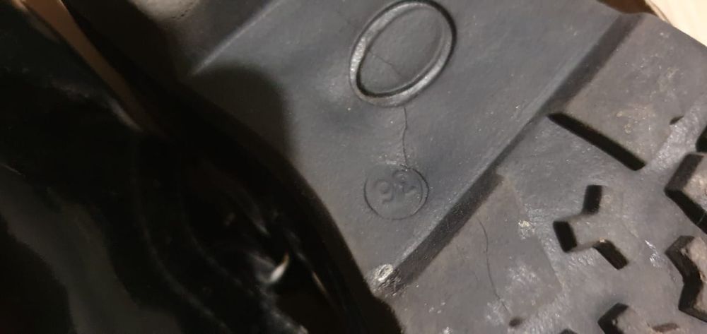 Ботинки зимние UGG