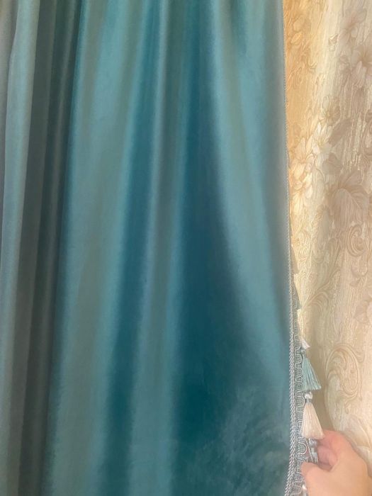 Шторы велюровые две пары