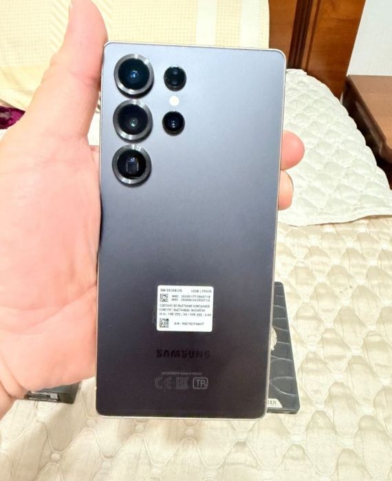 Продам Самсунг S25 Ultra