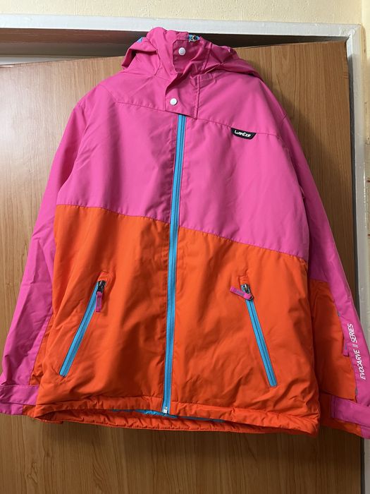 Geacă Decathlon damă mărimea S/M nouă, fără etichetă