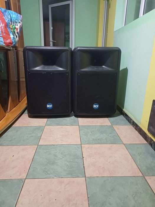 Boxe rcf cu sau fără difuzoarele de  medii bas   fbt behringer
