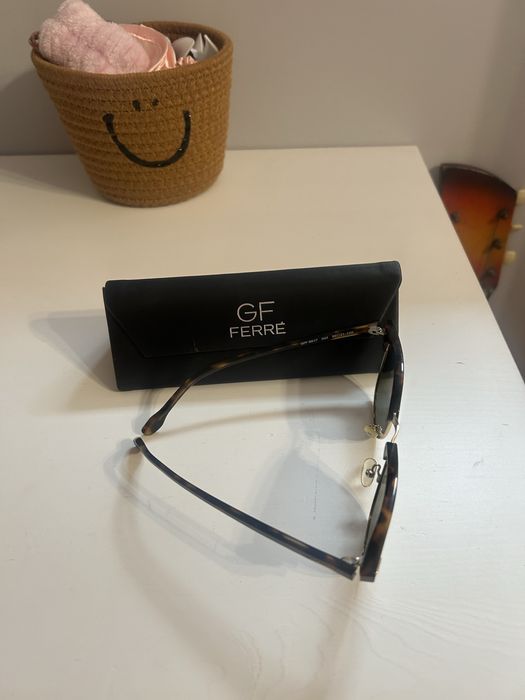 Слънчеви очила Ferre