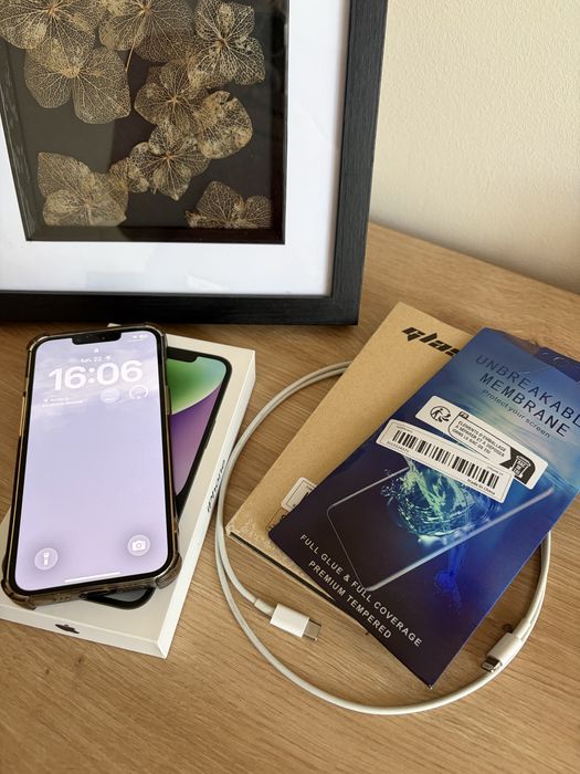 Vand telefon iphone 14