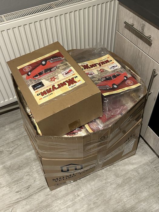 Продавам всички броеве Жигула . От 1 до 130.