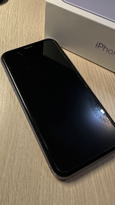 Продаю айфон 11, 128гб