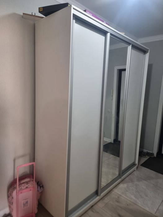 Продаётся шкаф.                   .