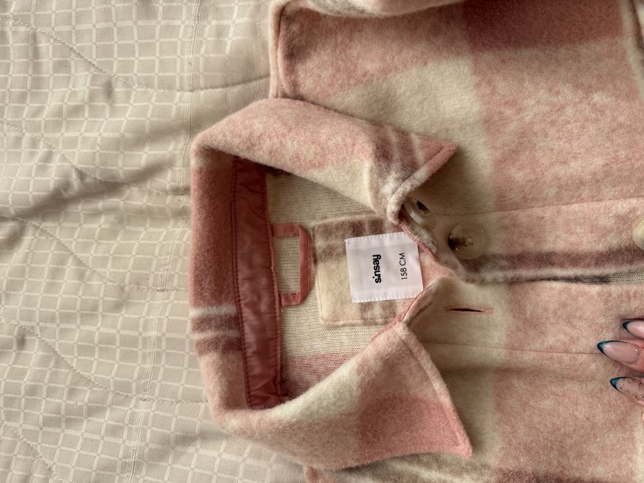 Връхна розова риза