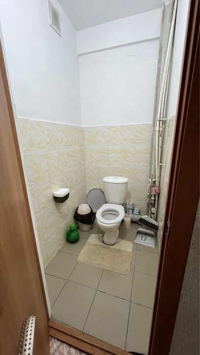 Продам квартиру 4-комнатную