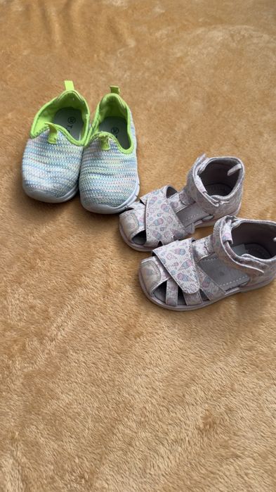 Продаю детские вещи