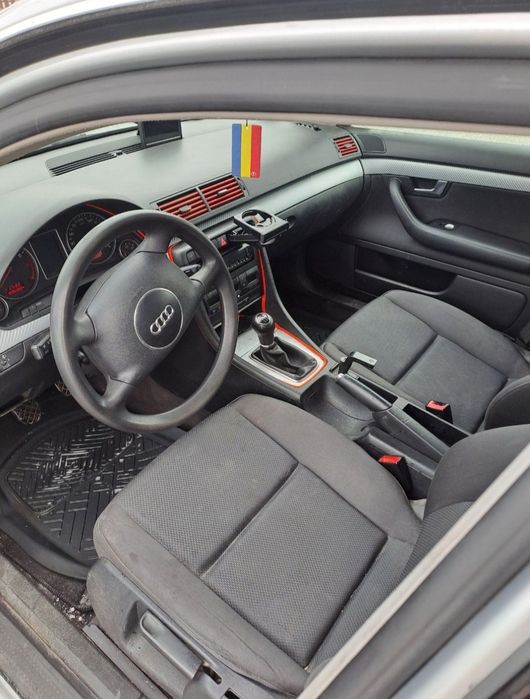 Vand audi a4 b6 1.6 benzina