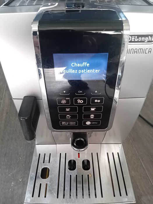 Expresor Delonghi Magnifica S