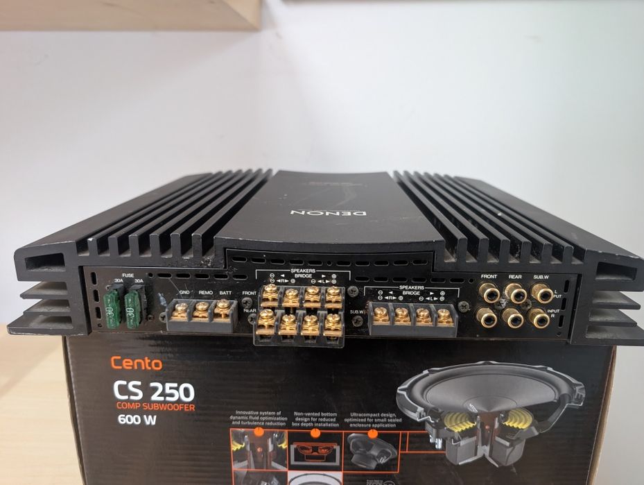 Amplifier auto Denon DCA 800