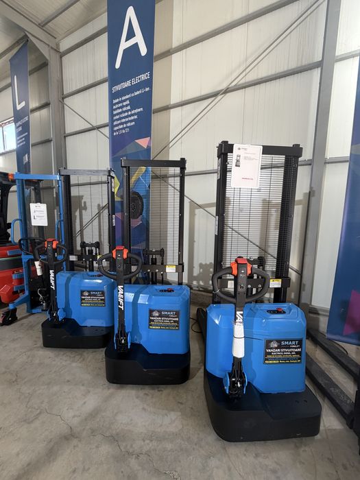 Transpaleta electrica cu catarg