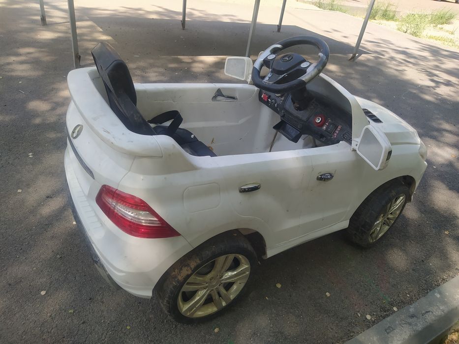 Электро машинка.