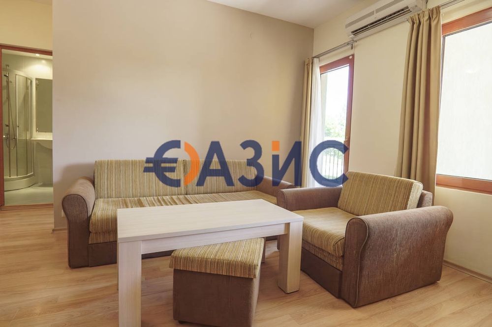 Продава се Едностаен апартамент в Созопол - 54 кв.м за 1110 €/кв.м - Снимка #3