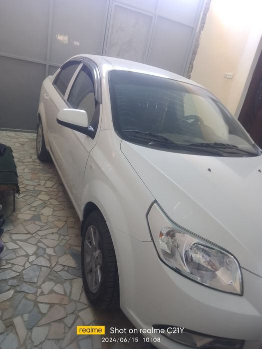 Toʻpichaday yurib turibti