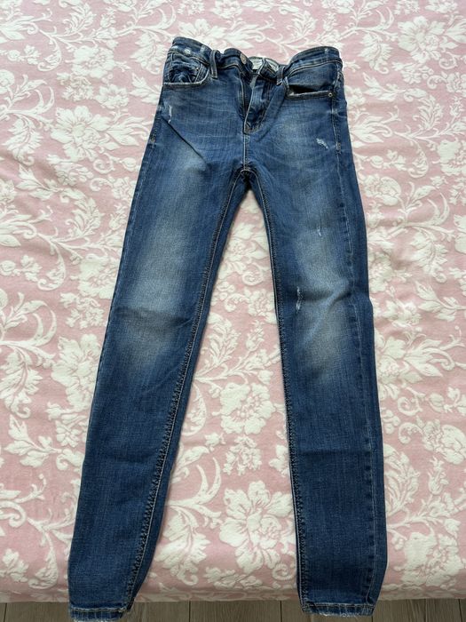 Дънки Zara,Stradivarius