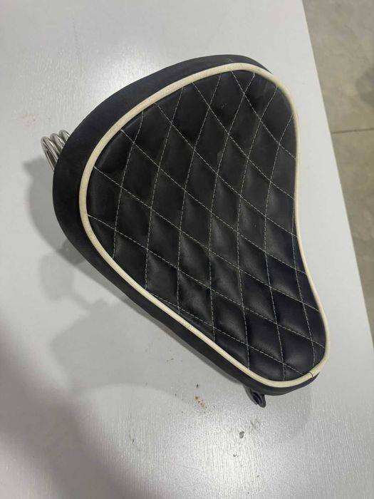 Harley Davidson Solo Spring Seat кресло / седло