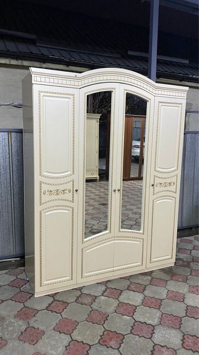 Спальный гарнитур+доставка