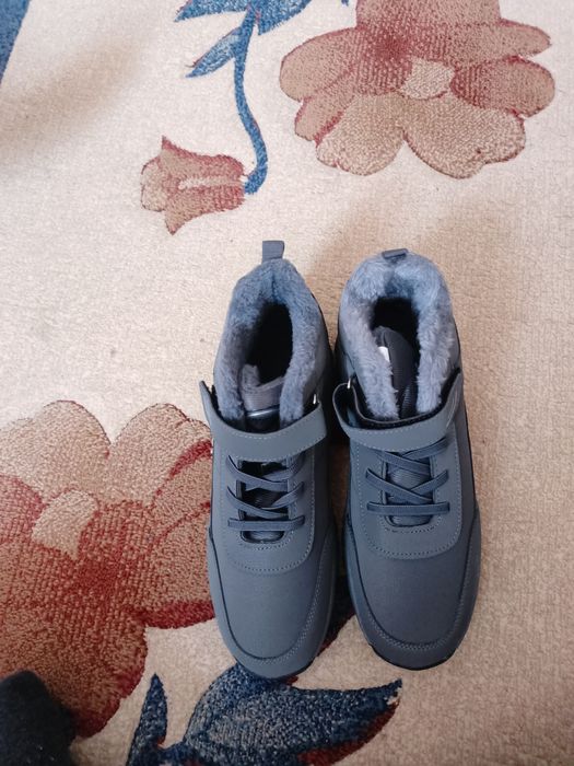 Зимние кроссовки