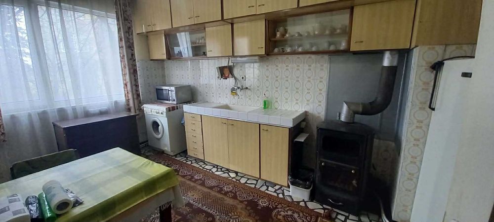 Продава се Четиристаен апартамент в Шумен, Център - 150 кв.м за 578 €/кв.м - Снимка #3