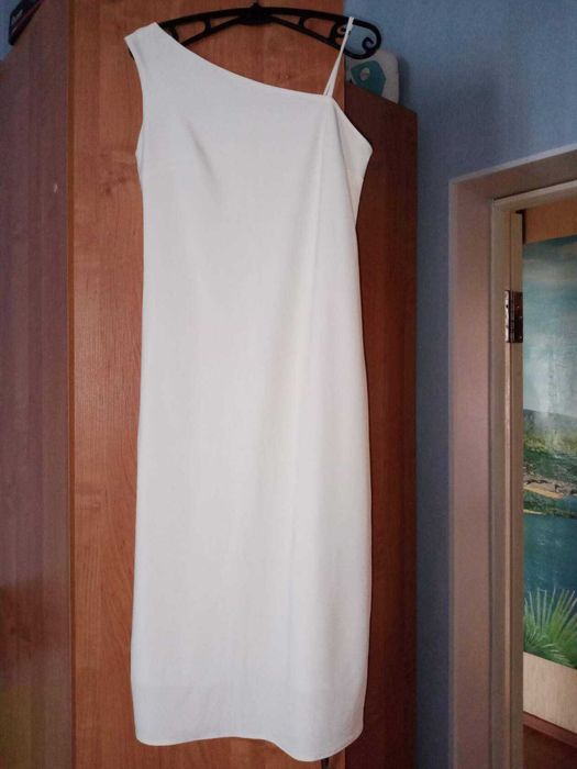 платья женские новые